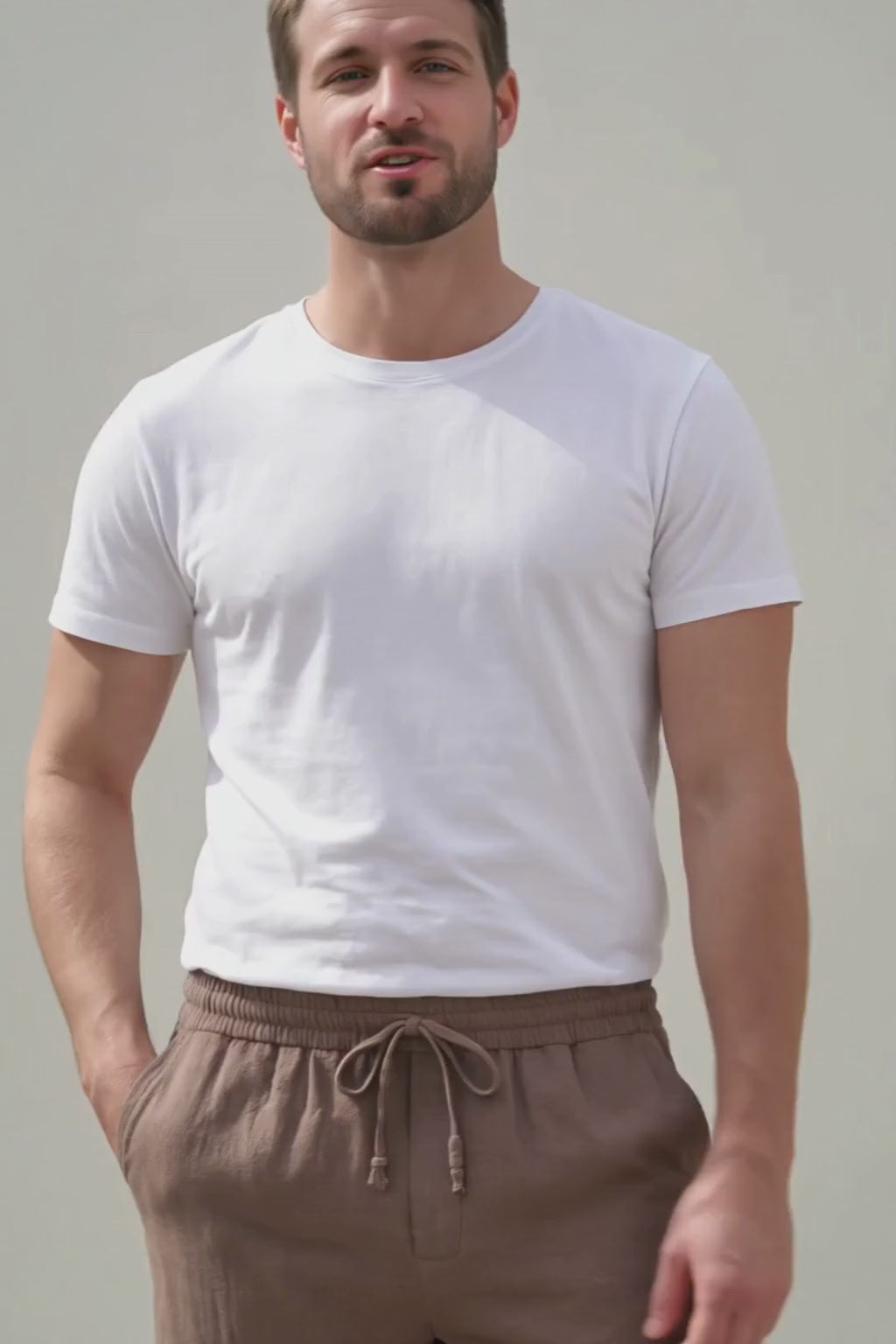 Movement lookbook showcasing the fit, 360-degree silhouette, and functional pocket features of the Easy Men Short structural blueprint.